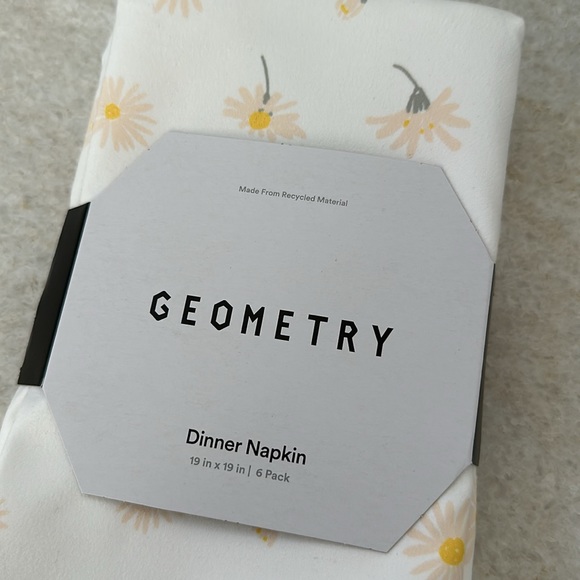 Geometry dinner napkin - Picture 2 of 2